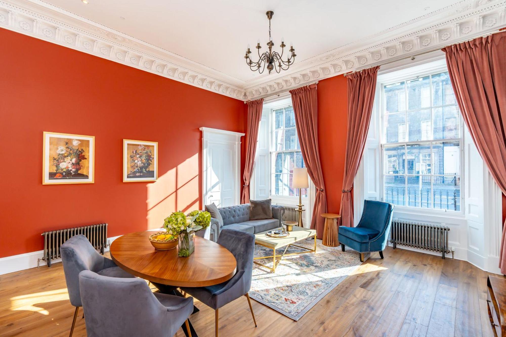 אדינבורו Dragon Suites Luxury Apartments At 9 Albyn Place מראה חיצוני תמונה