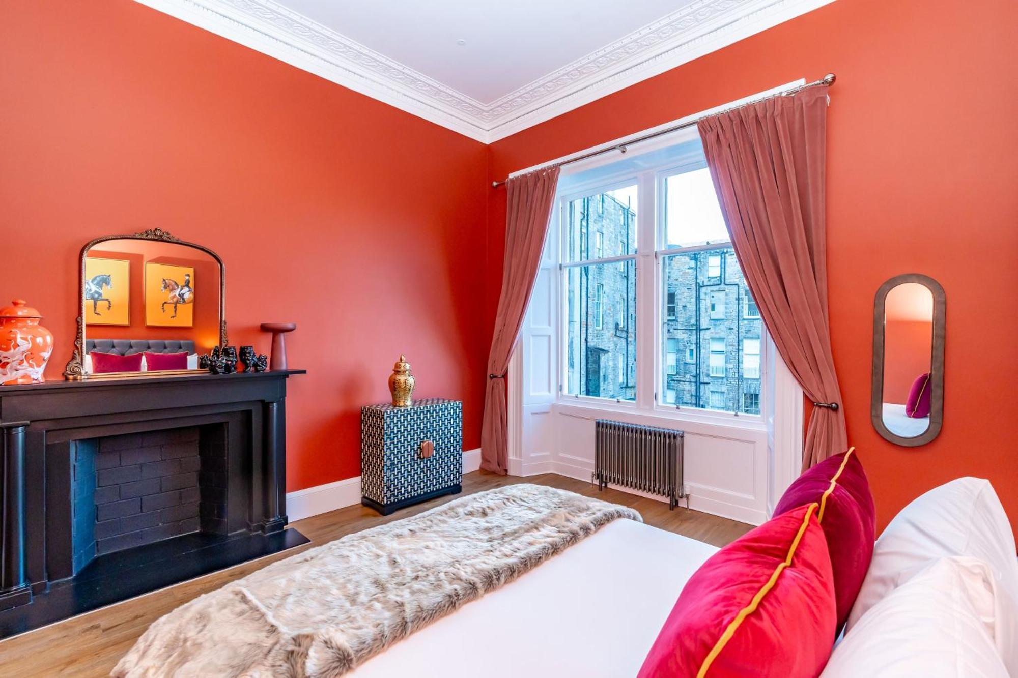 אדינבורו Dragon Suites Luxury Apartments At 9 Albyn Place מראה חיצוני תמונה