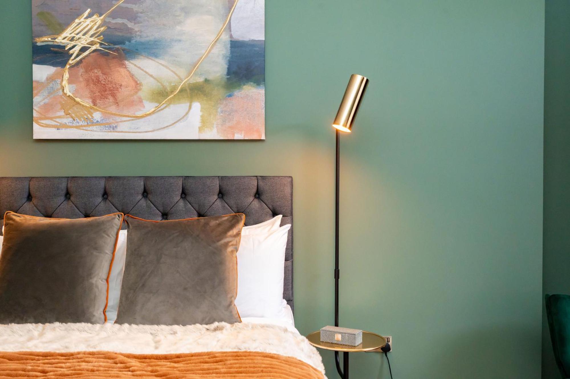 אדינבורו Dragon Suites Luxury Apartments At 9 Albyn Place מראה חיצוני תמונה