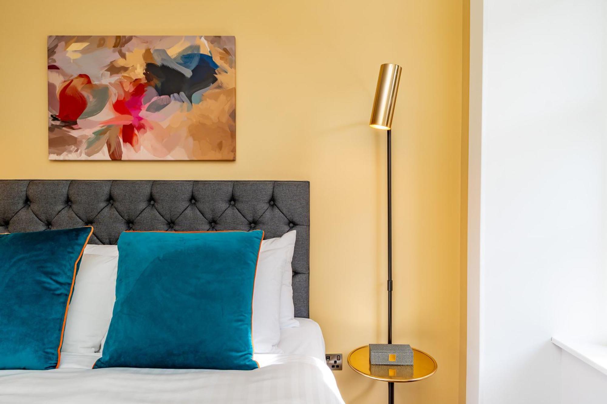 אדינבורו Dragon Suites Luxury Apartments At 9 Albyn Place מראה חיצוני תמונה