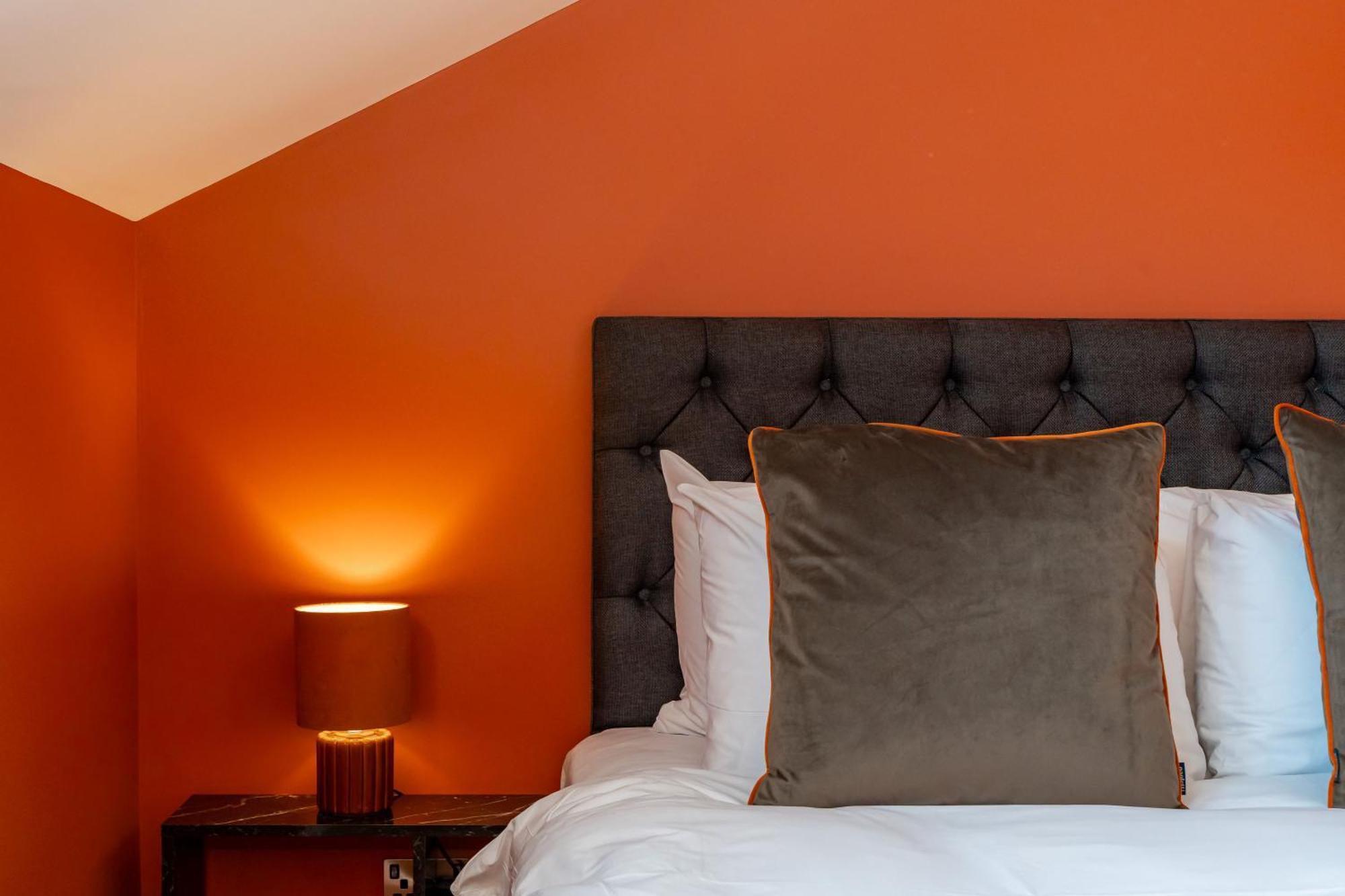 אדינבורו Dragon Suites Luxury Apartments At 9 Albyn Place מראה חיצוני תמונה